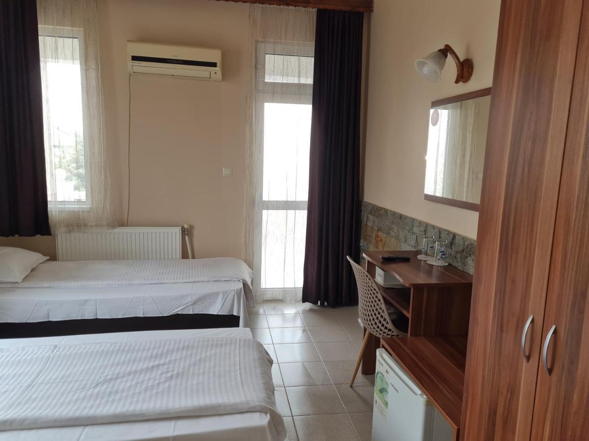 Family Hotel Zhelkovi - Olympia Kharmanli Ngoại thất bức ảnh