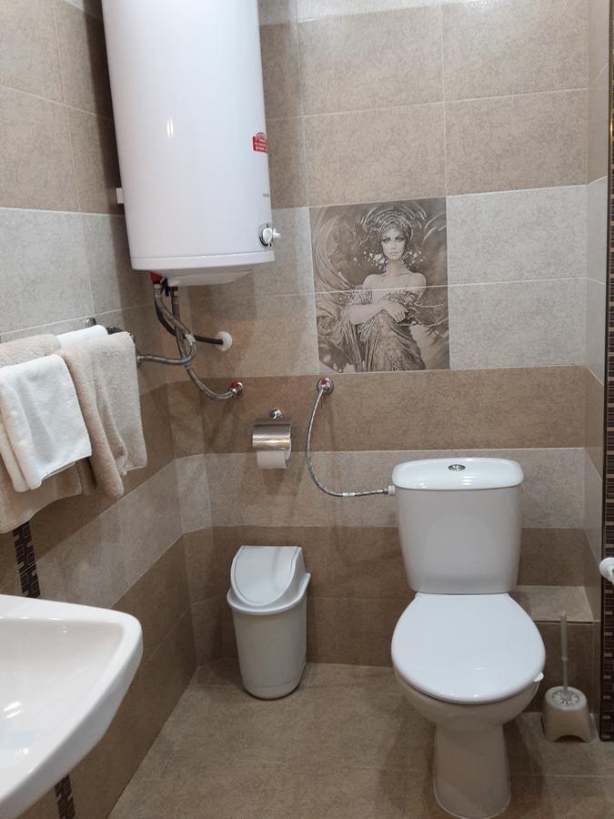 Family Hotel Zhelkovi - Olympia Kharmanli Ngoại thất bức ảnh