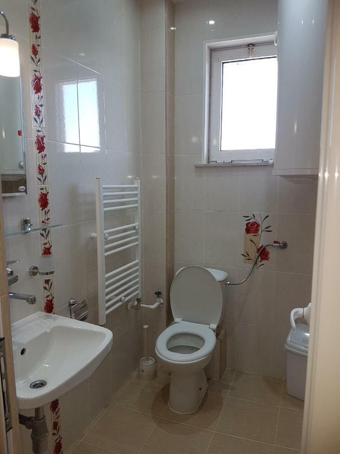 Family Hotel Zhelkovi - Olympia Kharmanli Ngoại thất bức ảnh